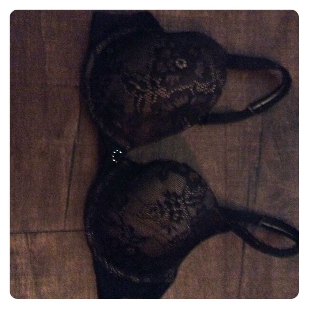 Very Sexy Lacy push up bra !36C